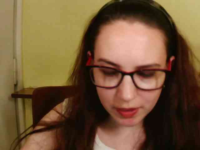 Model: EmilyHot