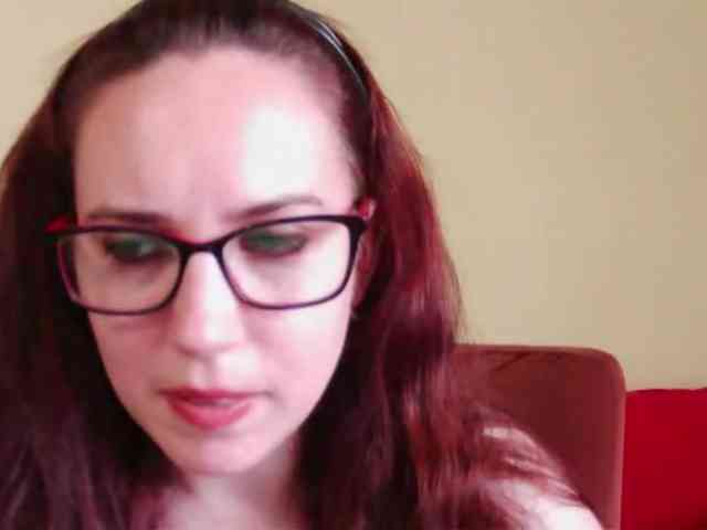 EmilyHot webcam