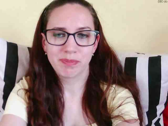 EmilyHot webcam