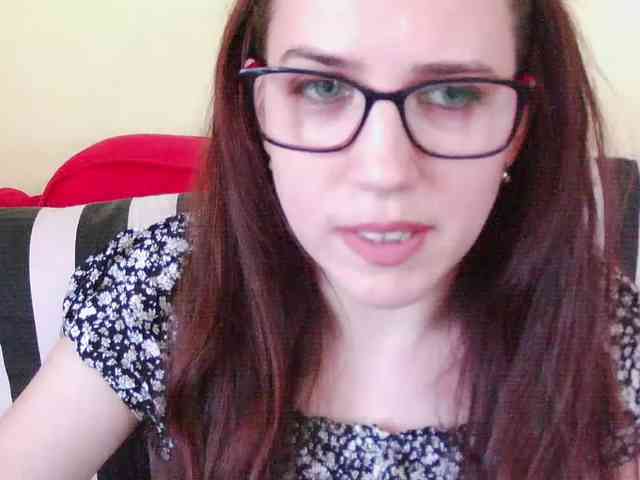 EmilyHot webcam