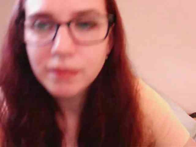 EmilyHot webcam