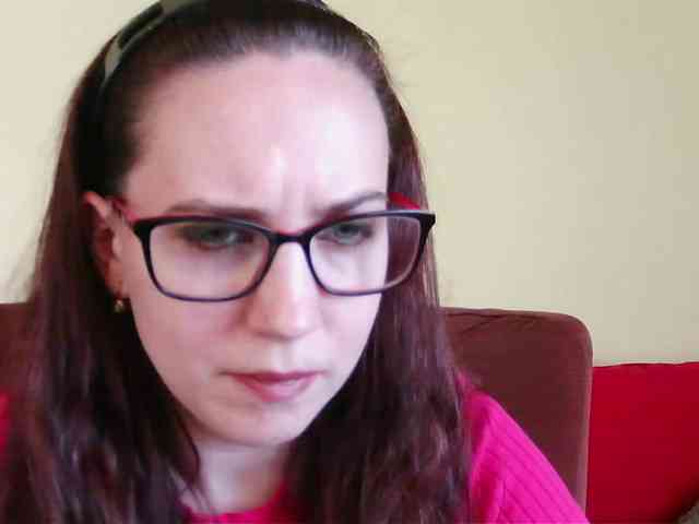 EmilyHot EmilyHot