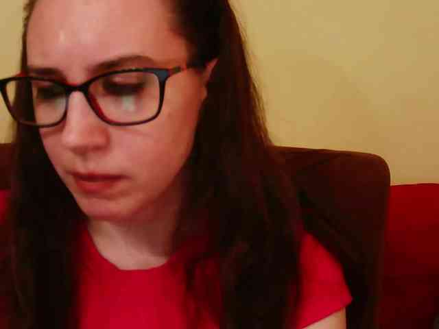EmilyHot EmilyHot