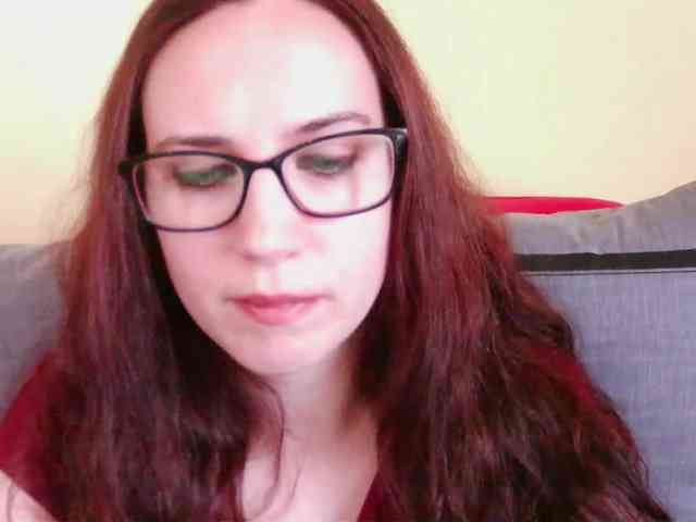 EmilyHot webcam