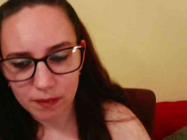 emilyhot's live room