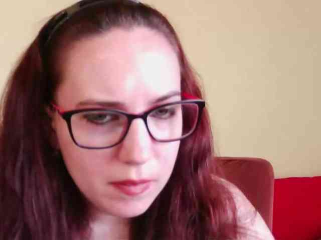 EmilyHot webcam