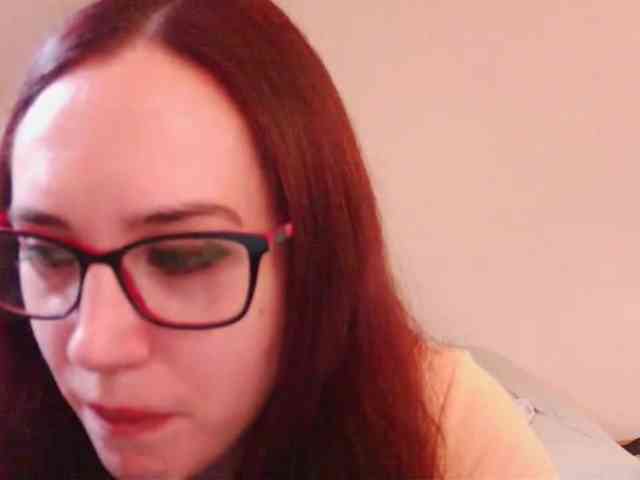 EmilyHot webcam