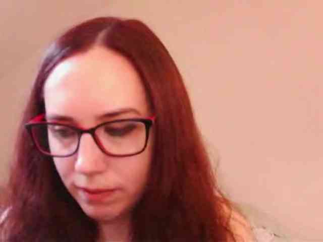 EmilyHot webcam