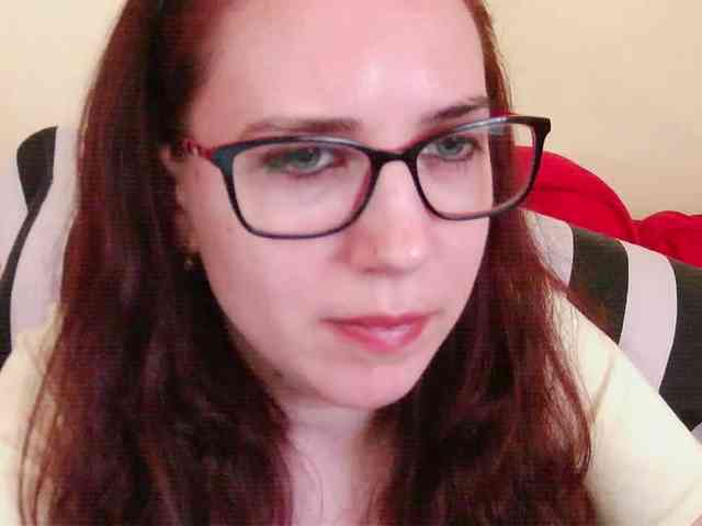 EmilyHot webcam