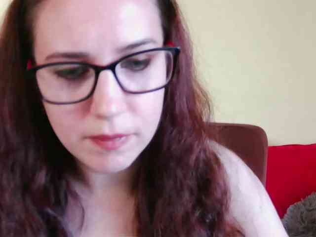 EmilyHot EmilyHot