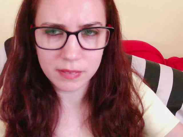 EmilyHot webcam