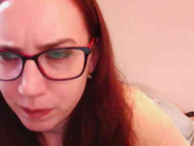 EmilyHot webcam