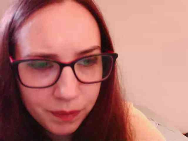 EmilyHot webcam