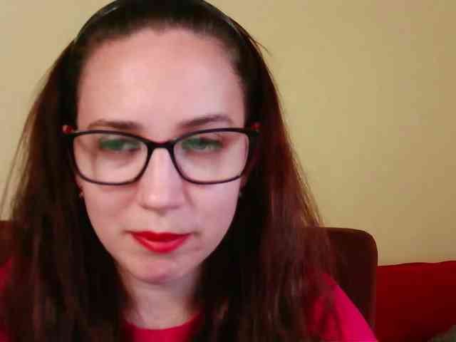 EmilyHot webcam