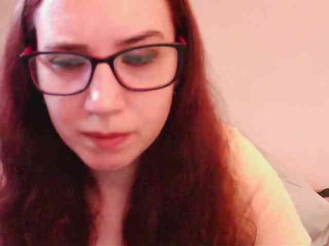 EmilyHot webcam