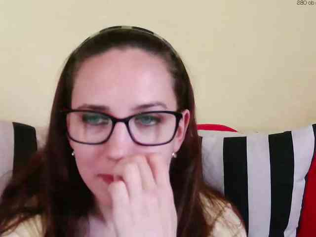 EmilyHot