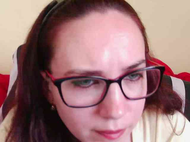 EmilyHot webcam