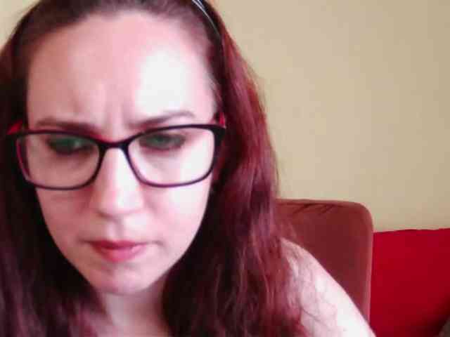 EmilyHot webcam