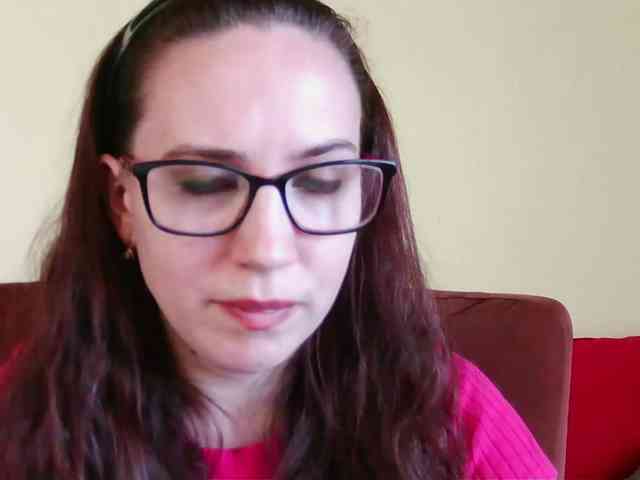 EmilyHot webcam