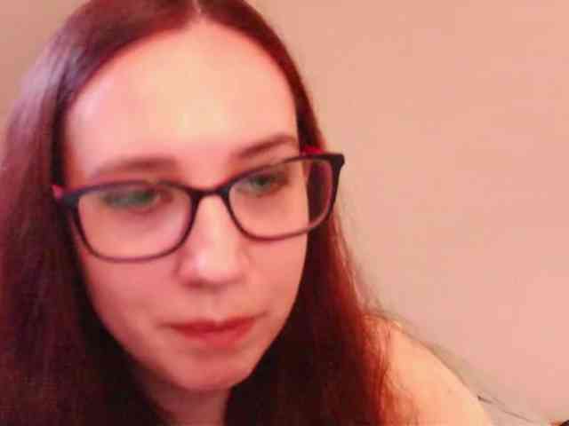 EmilyHot webcam