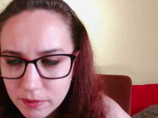 EmilyHot webcam
