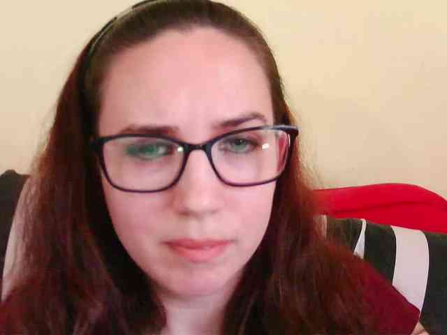 EmilyHot webcam