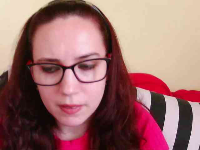 EmilyHot webcam