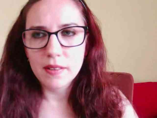 EmilyHot webcam