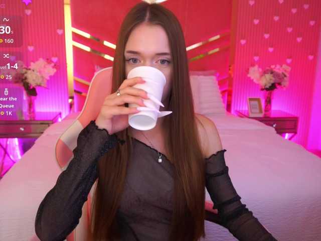 LunarBarbie live webcam show