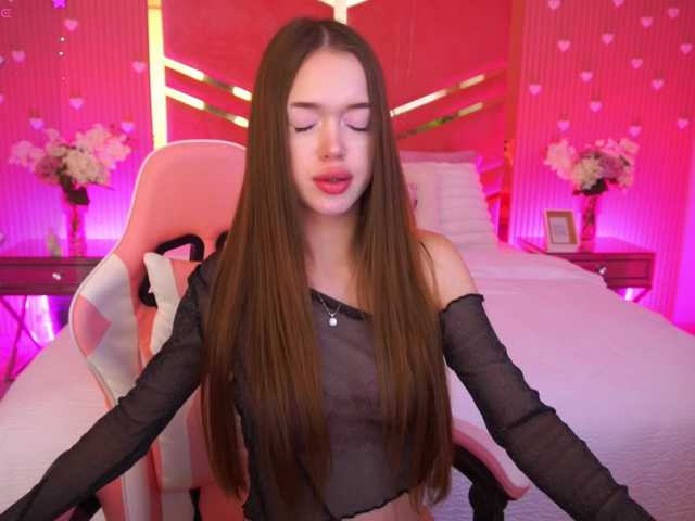LunarBarbie live webcam show