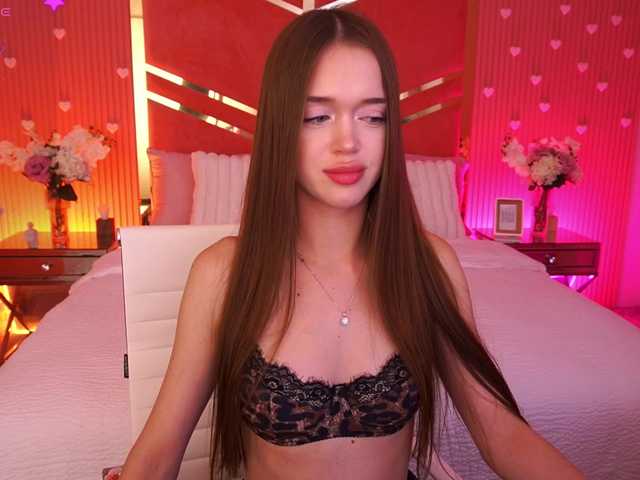 LunarBarbie live webcam show