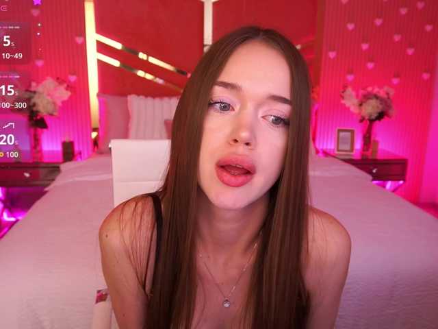 LunarBarbie live webcam show
