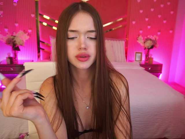 LunarBarbie live cam on BongaCams