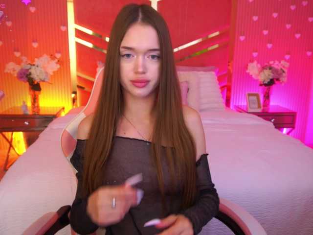 LunarBarbie live webcam show