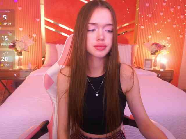 LunarBarbie webcam