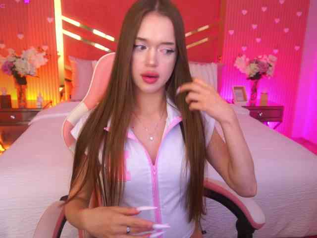 LunarBarbie webcam