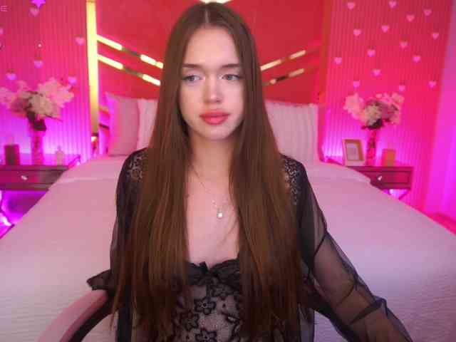 LunarBarbie webcam