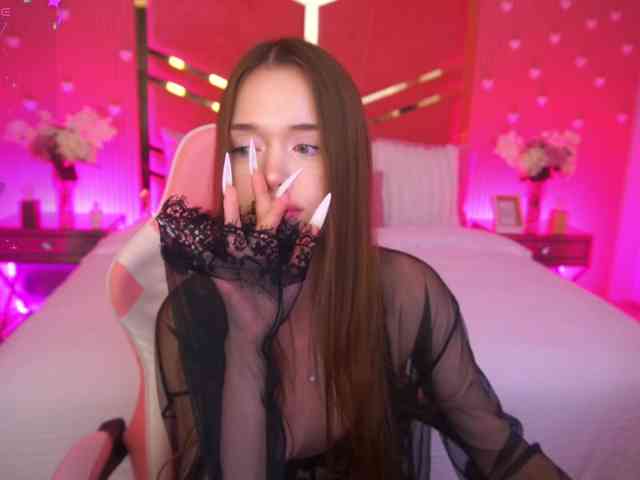LunarBarbie webcam