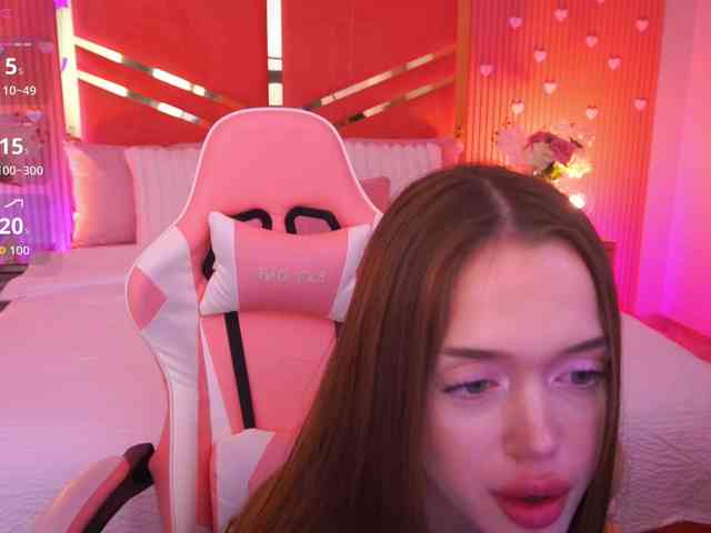 LunarBarbie webcam
