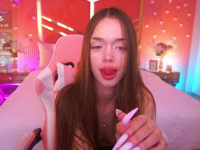 LunarBarbie webcam