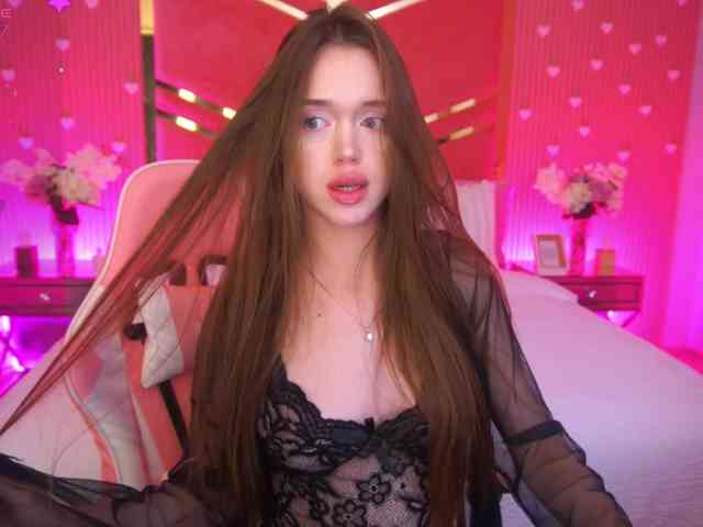 LunarBarbie webcam