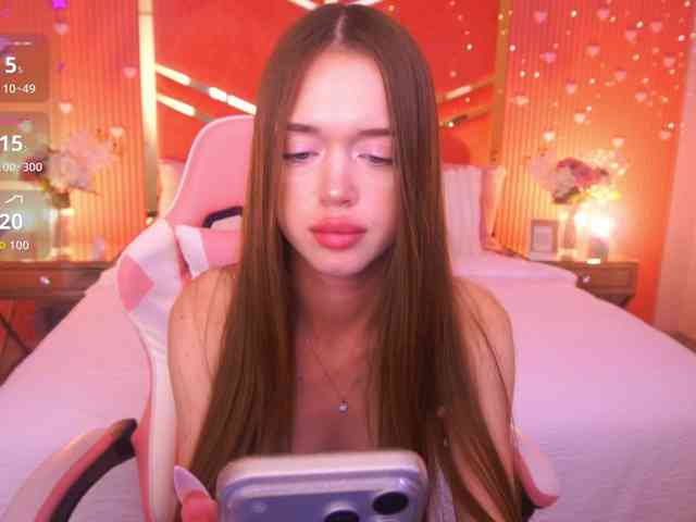 LunarBarbie webcam