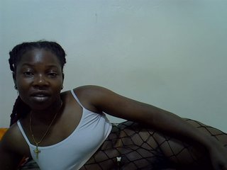 Prettylovie's Live Webcam