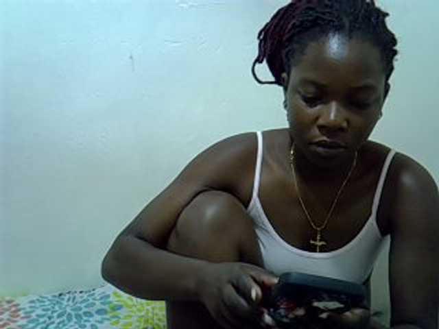 Prettylovie Live Cam and Statistics on UnifiedCams