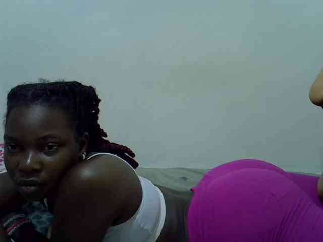 Prettylovie webcam