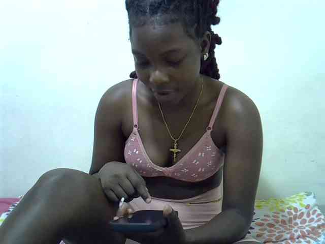 Prettylovie webcam