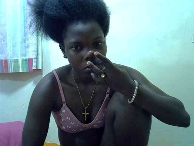 Prettylovie webcam