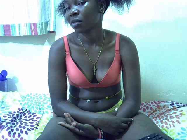 Prettylovie webcam