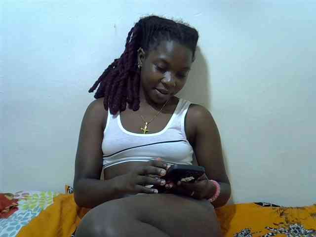 Prettylovie webcam