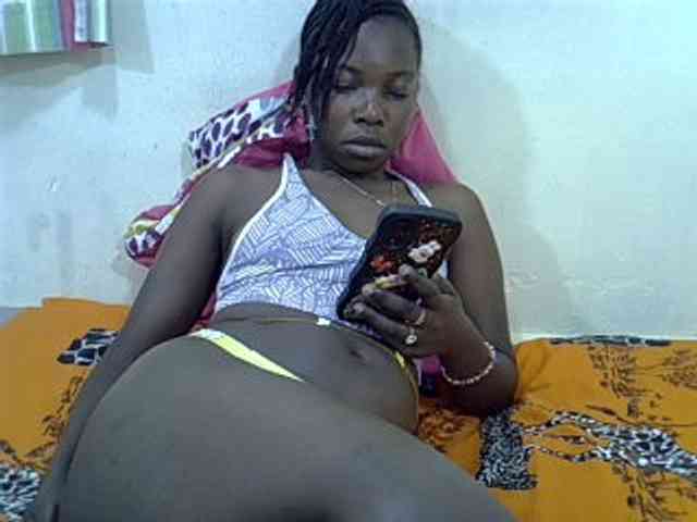 Prettylovie webcam